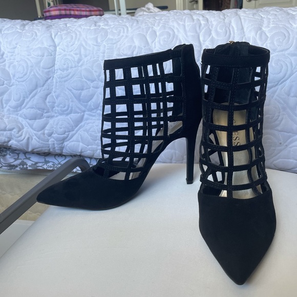 GUESS black heels - Picture 2 of 4